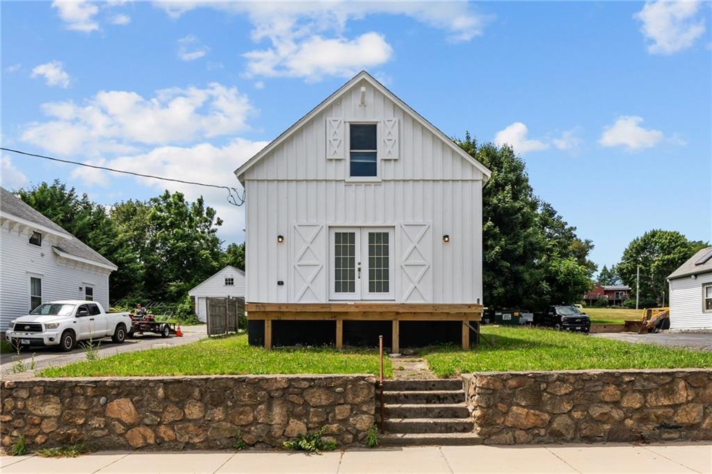 Primary Photo - 2958 E Main Rd