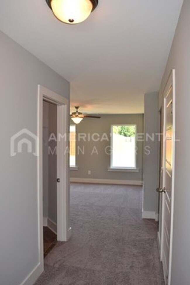 Building Photo - Home For Rent In Calera - COMING SOON!