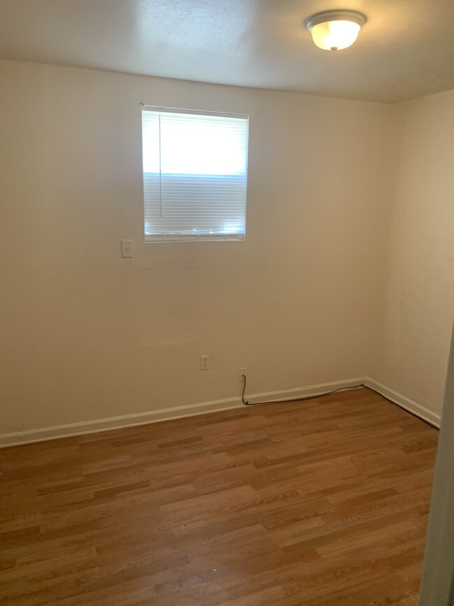 Building Photo - 1864 N. Galvez St. Apt B