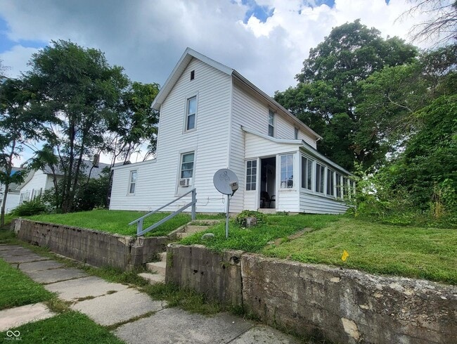 Building Photo - 520 Ruddle Ave
