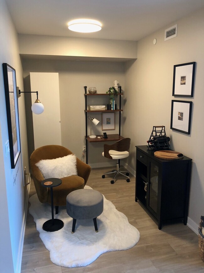 Photo du bâtiment - 580 Front St W