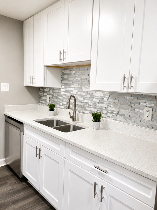 Foto del edificio - Spacious 3-Bedroom 2 Bath Home in Gary