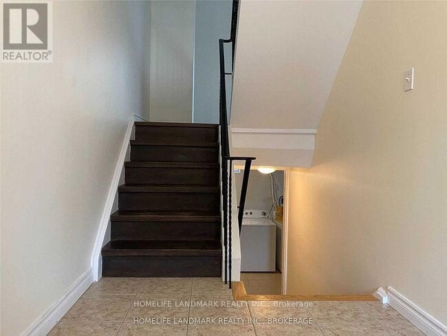 Building Photo - 16 New Port Way