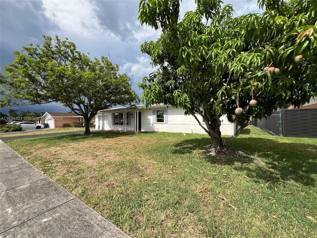 Building Photo - 7303 SW 132nd Pl