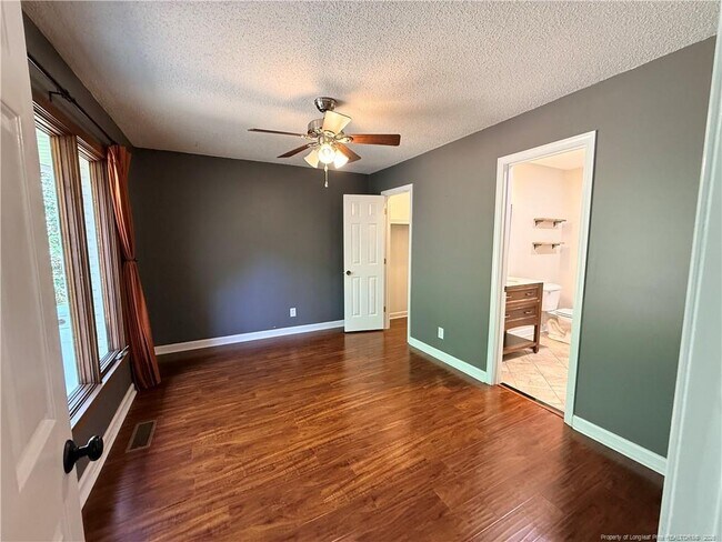 Building Photo - 46 Shadow Dr