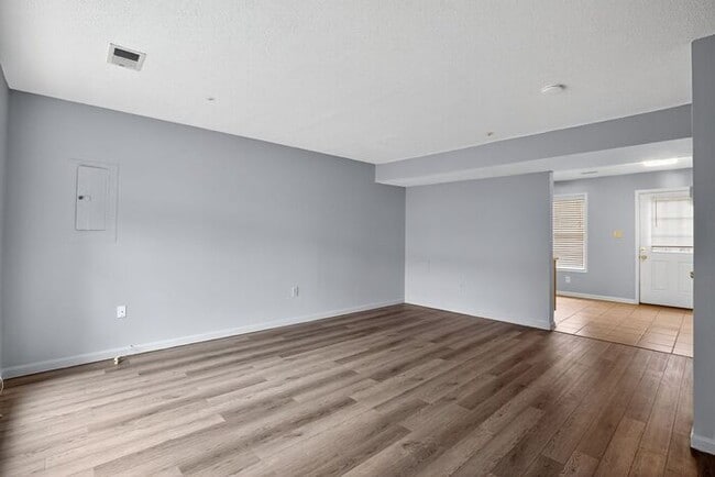 Building Photo - 46091 Maria Way