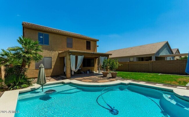 Foto del edificio - 33002 N Pebble Creek Dr