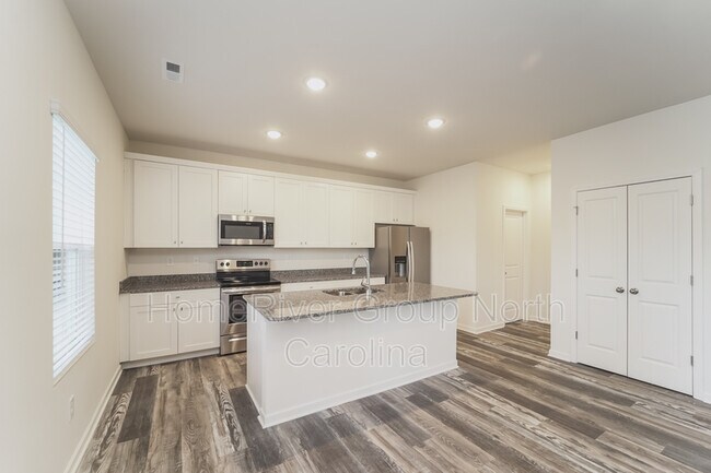 Foto del edificio - 6096 Coral View Dr