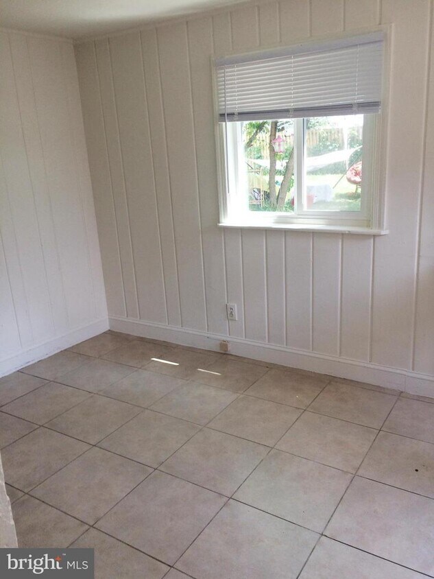 Foto principal - 513 E Custis Ave