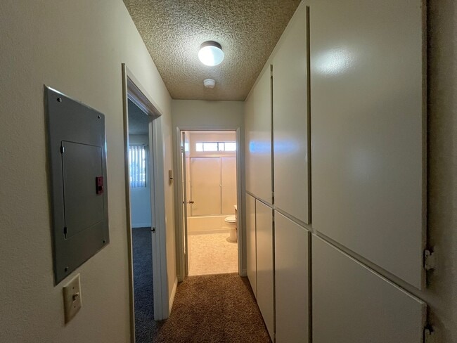 Hallway - 1920 Peyton Ave