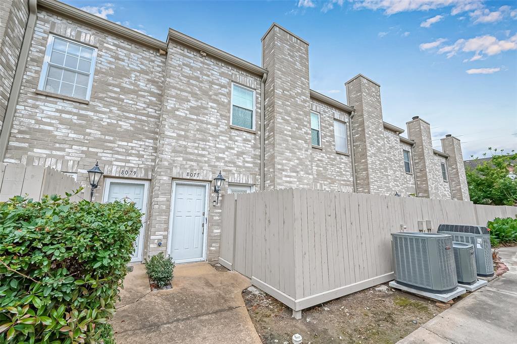 8077 El Mundo St, Houston, TX 77054 Condo for Rent in Houston, TX