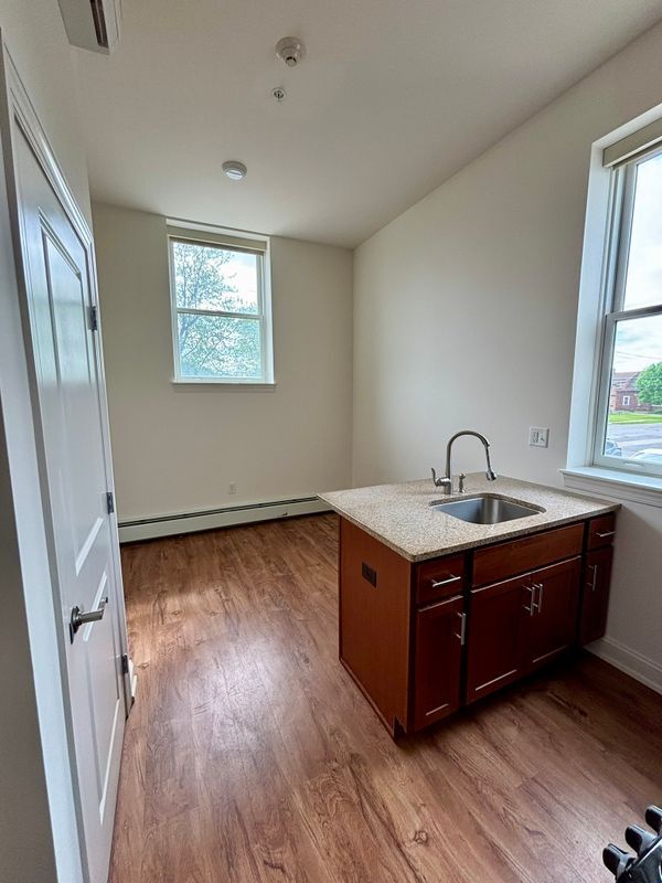 Foto del edificio - 591 Terrace Blvd