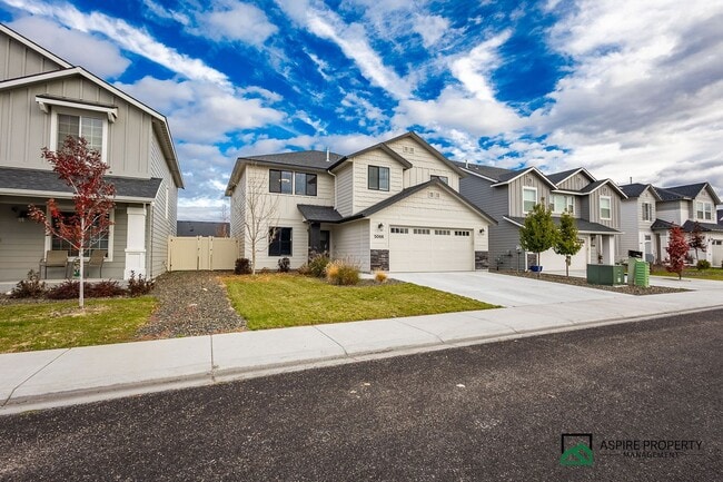 Building Photo - Upgraded 4 bed 3 bath home