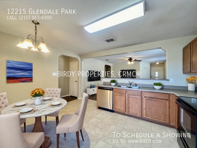 Foto del edificio - "Charming 3-Bedroom Oasis in San Antonio w...