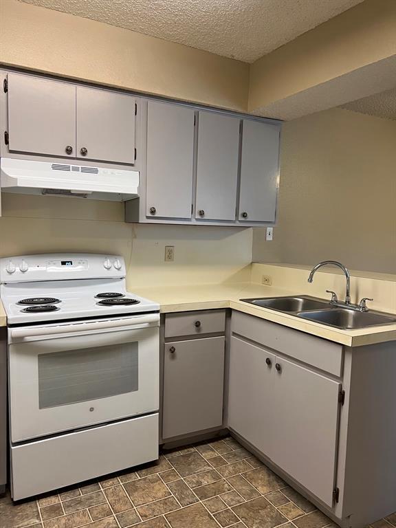 Building Photo - 4607 E 12th St