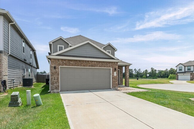 Building Photo - 4806 Blue Jacaranda Wy