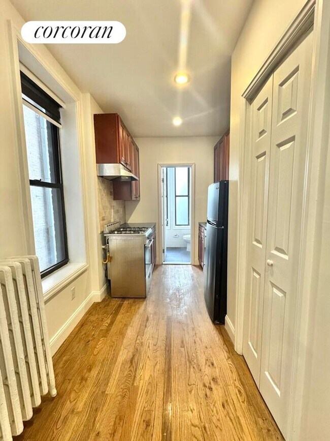 Foto del edificio - 509 E 81st St