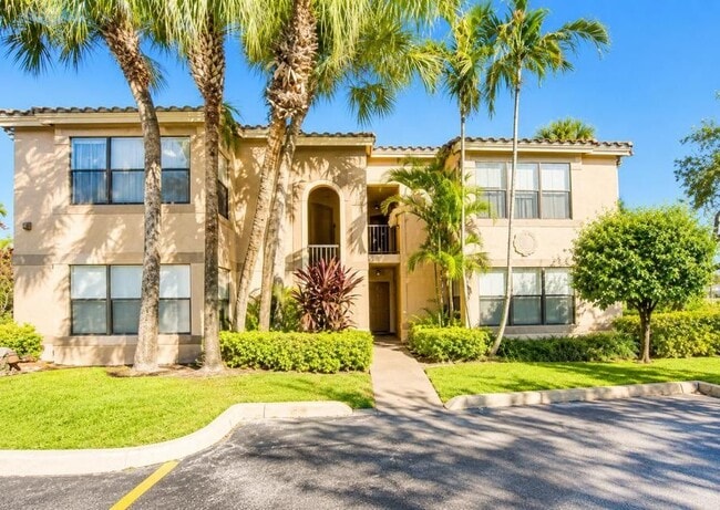 Building Photo - 2986 S University Dr