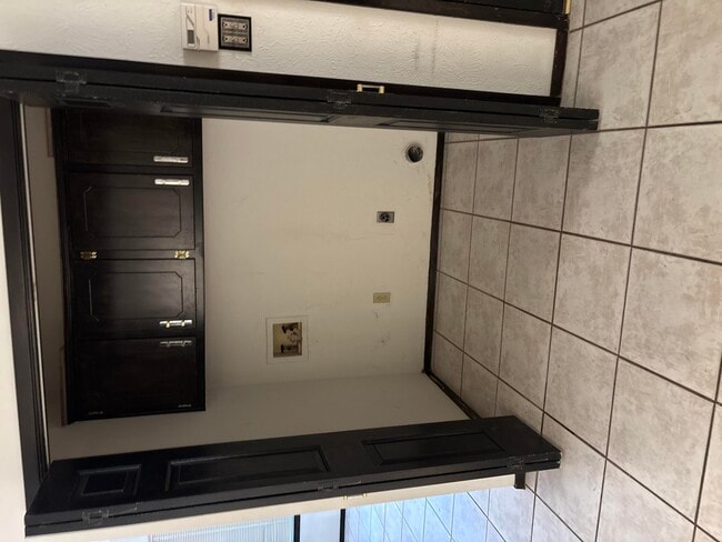 Building Photo - 7511 Avenue W