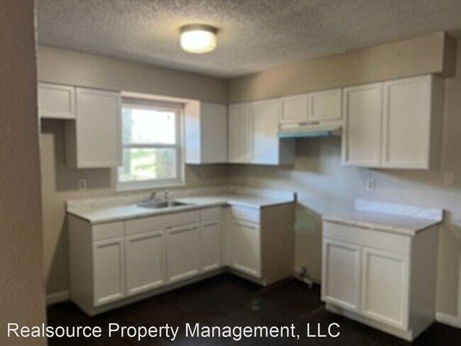 Building Photo - 2 br, 1 bath House - 1731 Birchwood Circle...