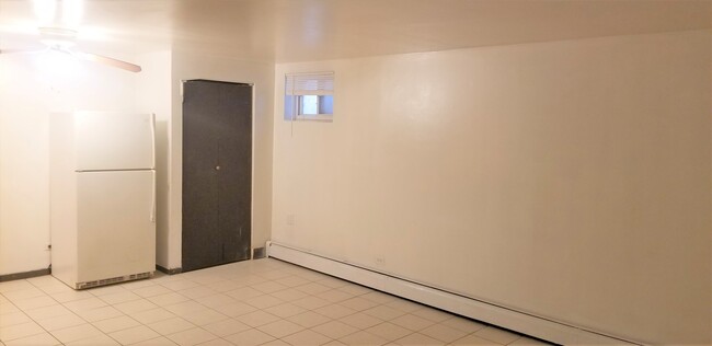 Building Photo - 10604 S Oak Tree Dr