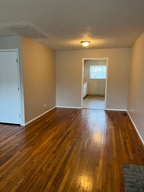 Building Photo - 5194 Orlando Ct