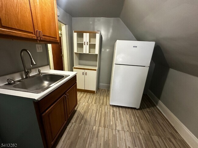 Foto del edificio - 108 Shanley Ave