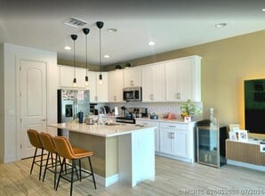 Building Photo - 10084 Brickhill Dr