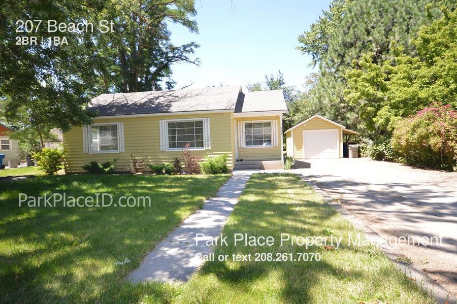 Foto principal - 207 S Beach St