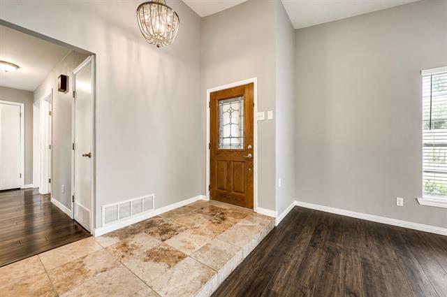 Foto del edificio - 5305 Meadowside Dr