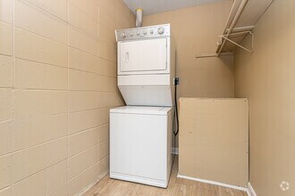 2BR, 1BA - 876SF - Avalon Apartment Homes