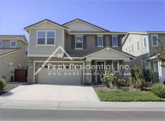 Foto del edificio - Wonderful Elk Grove 4bd/3ba Home with 2 Car Garage & Loft Area