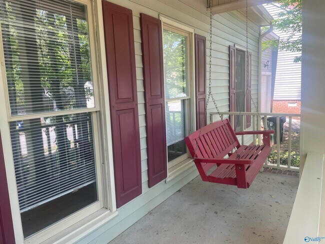 Foto del edificio - 108 Suffolk Dr