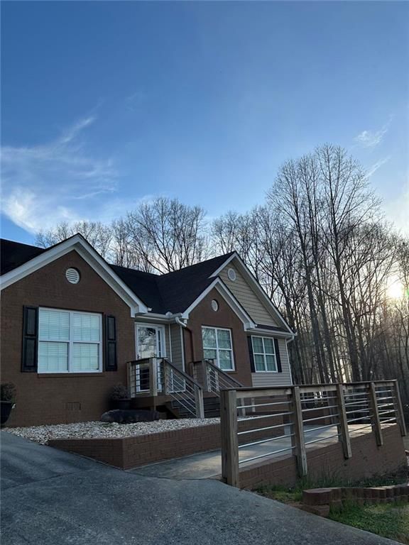 Foto del edificio - 3910 Piney Brook Dr