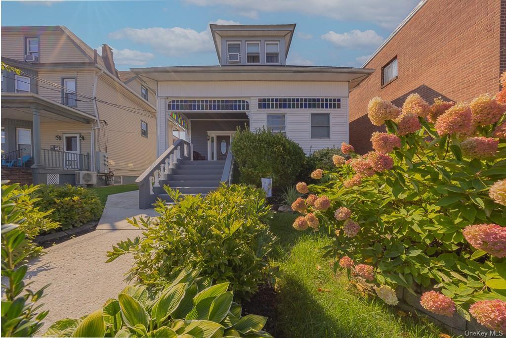 Primary Photo - 31 Gurnee Ave
