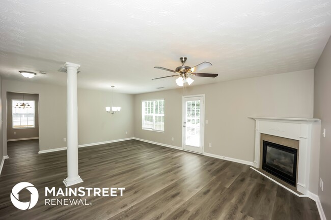 Building Photo - 63 Belmont Park Dr