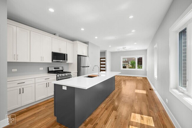 Building Photo - 8734 Kimball Ave