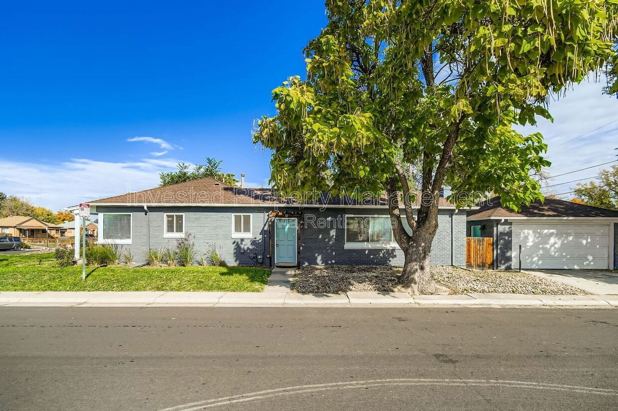 Photo - 2400 Pontiac St