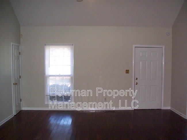 Building Photo - 125 Cardinal Creek Ln
