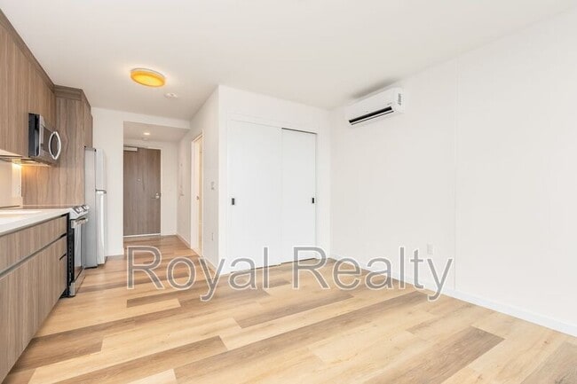 Foto del edificio - 1515 Liona St