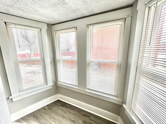 Foto del edificio - Spacious & Stylish 3-Bedroom Home in Fairb...