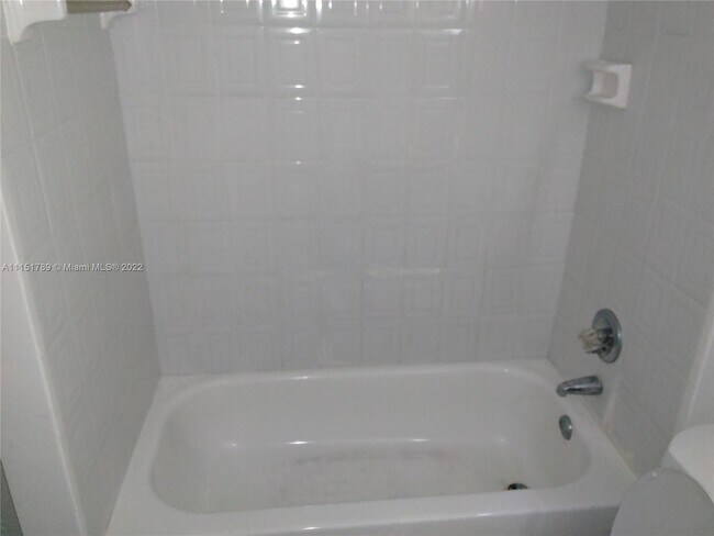 Foto del edificio - 4721 NW 7th St
