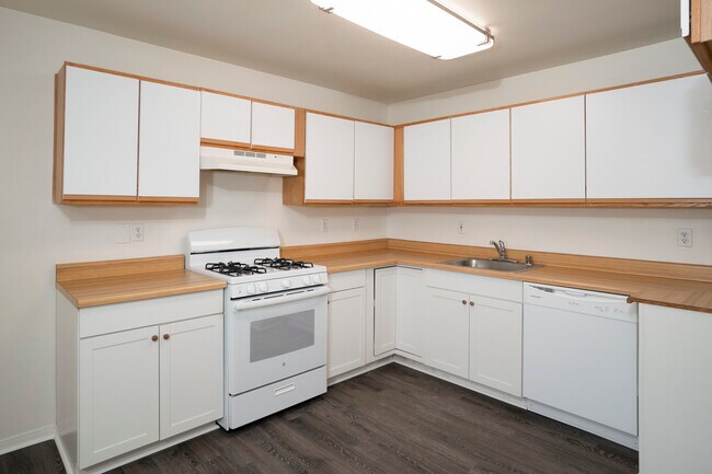 Foto del edificio - 28455 Avenida La Paz