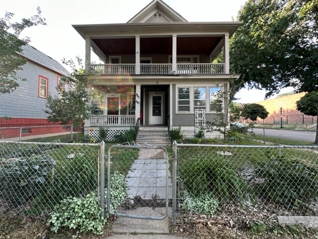 Building Photo - 443 Edmund Ave W