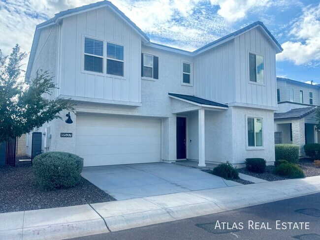 Building Photo - 6537 N 15th Dr