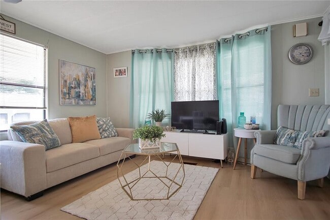 Foto del edificio - 251 Patterson Rd