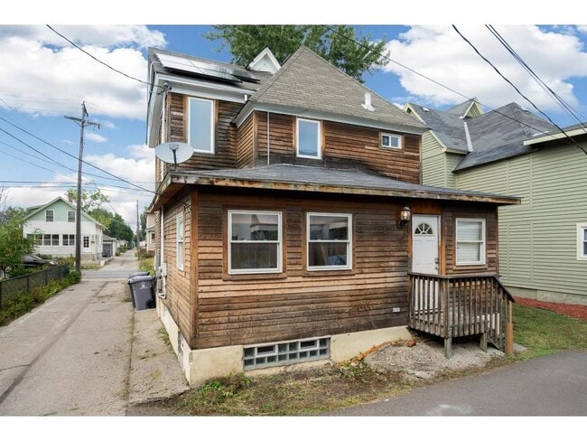 Building Photo - 809 W 28th St