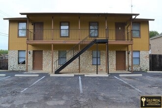 Building Photo - 4707 Westcliff Rd