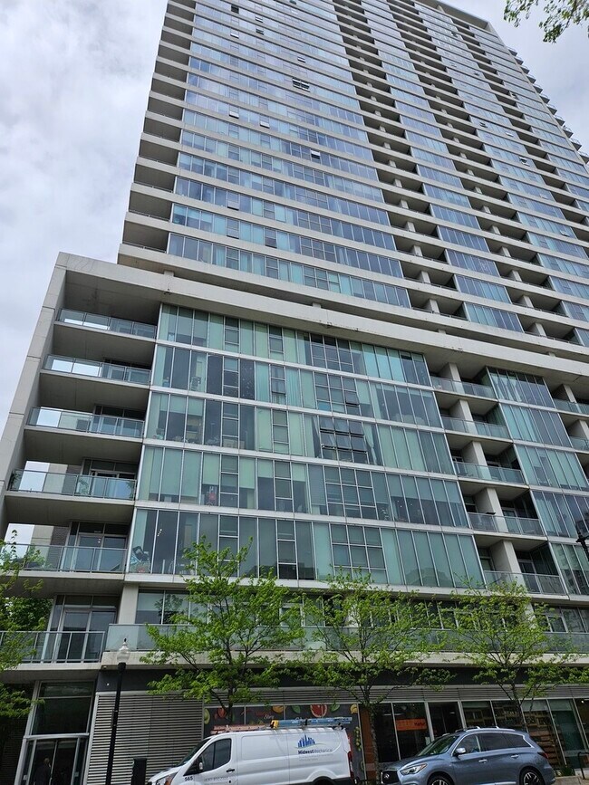 Building Photo - 1720 S Michigan Ave