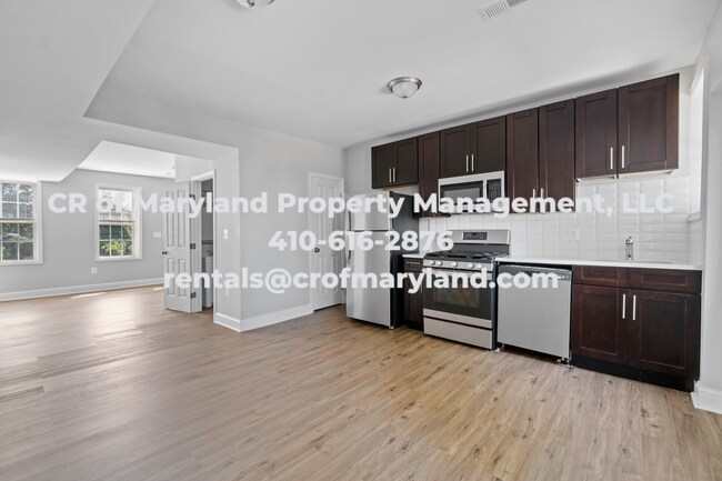 Building Photo - WAITLIST APPLICATIONS ONLY